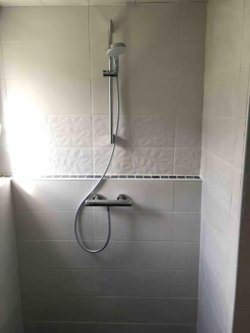 Logement Independant,Calme A 2 Pas Du Centre Ville Lannion Exterior photo